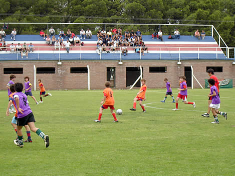 FOTO: Grandes actuaciones de los infantiles en el Scouting