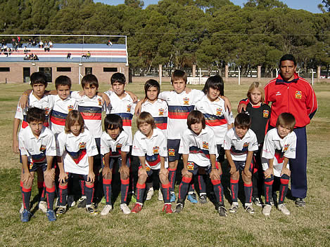 FOTO: La Categoría 99, que goleó al Recreo 6 a 0.