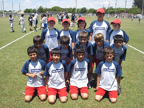 FOTO: La categoría 2000 está disputando el torneo Nacional en Santa Fe donde participan los más importantes clubes de la Argentina.